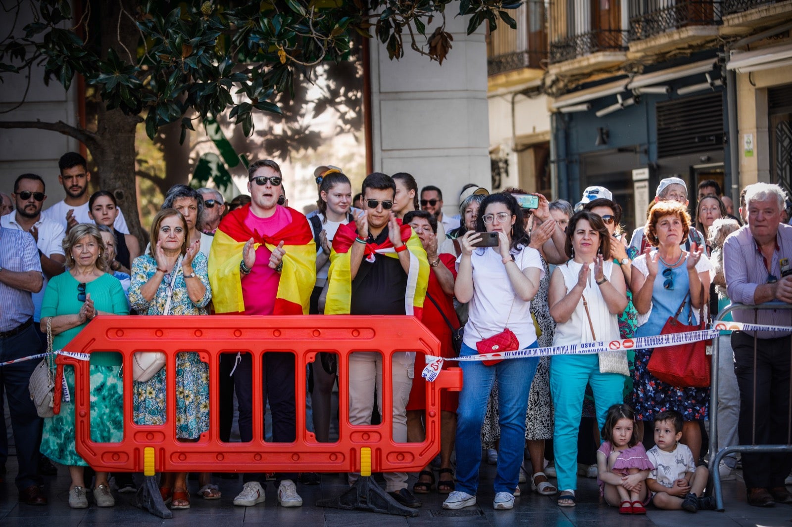 Las imágenes de los actos del 12 de octubre en Granada