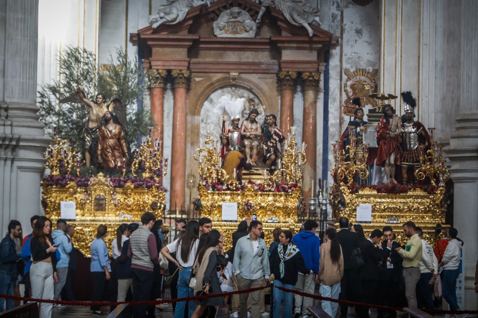 Las imágenes de todos los pasos que procesionarán en la Magna de Granada