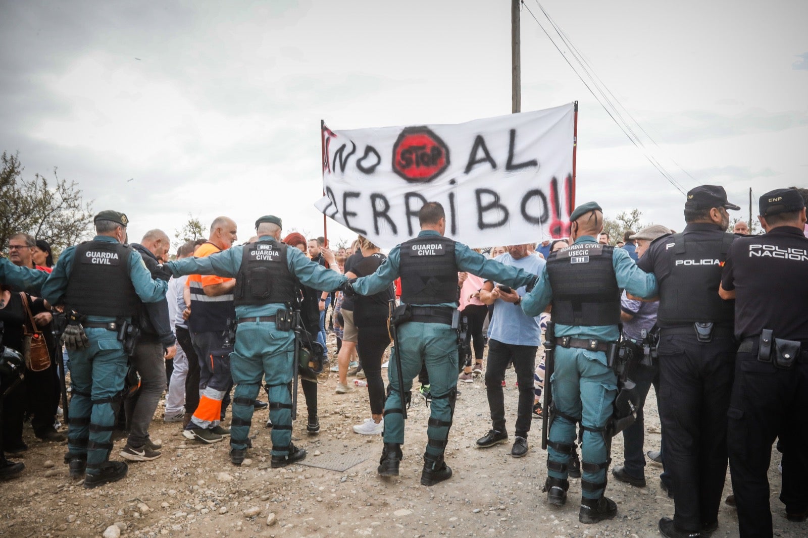 El derribo de la casa de Moraleda, en imágenes