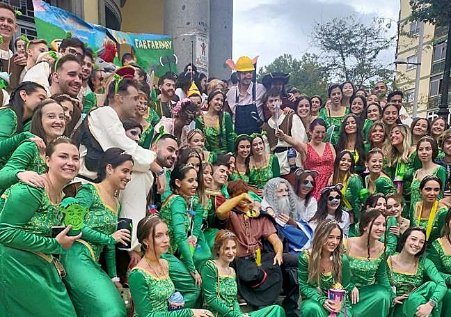 Varias prinsesas Fiona se hacen la foto de familia