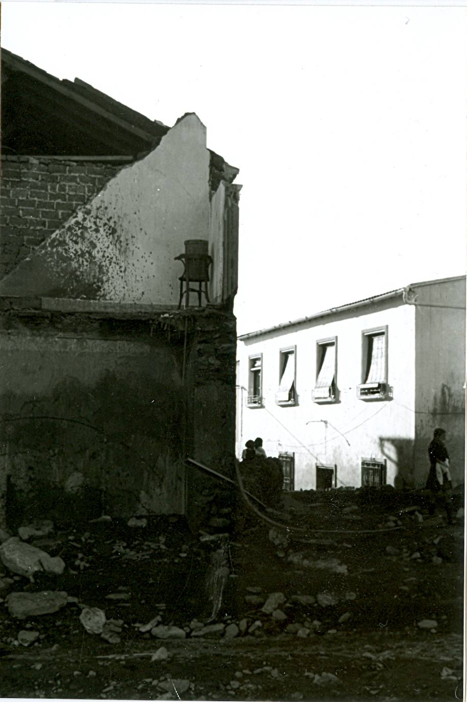 Imagen de la silla donde aguantoó el matrimonio.