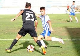 Duelo uno contra uno entre Camacho y Alonso.