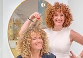 La peluquería 'curly' de Granada que triunfa en medio mundo: «Nos ha cambiado la vida»