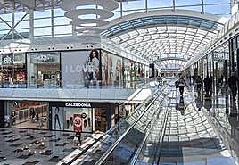 Imagen archivo del Centro Comercial Nevada.