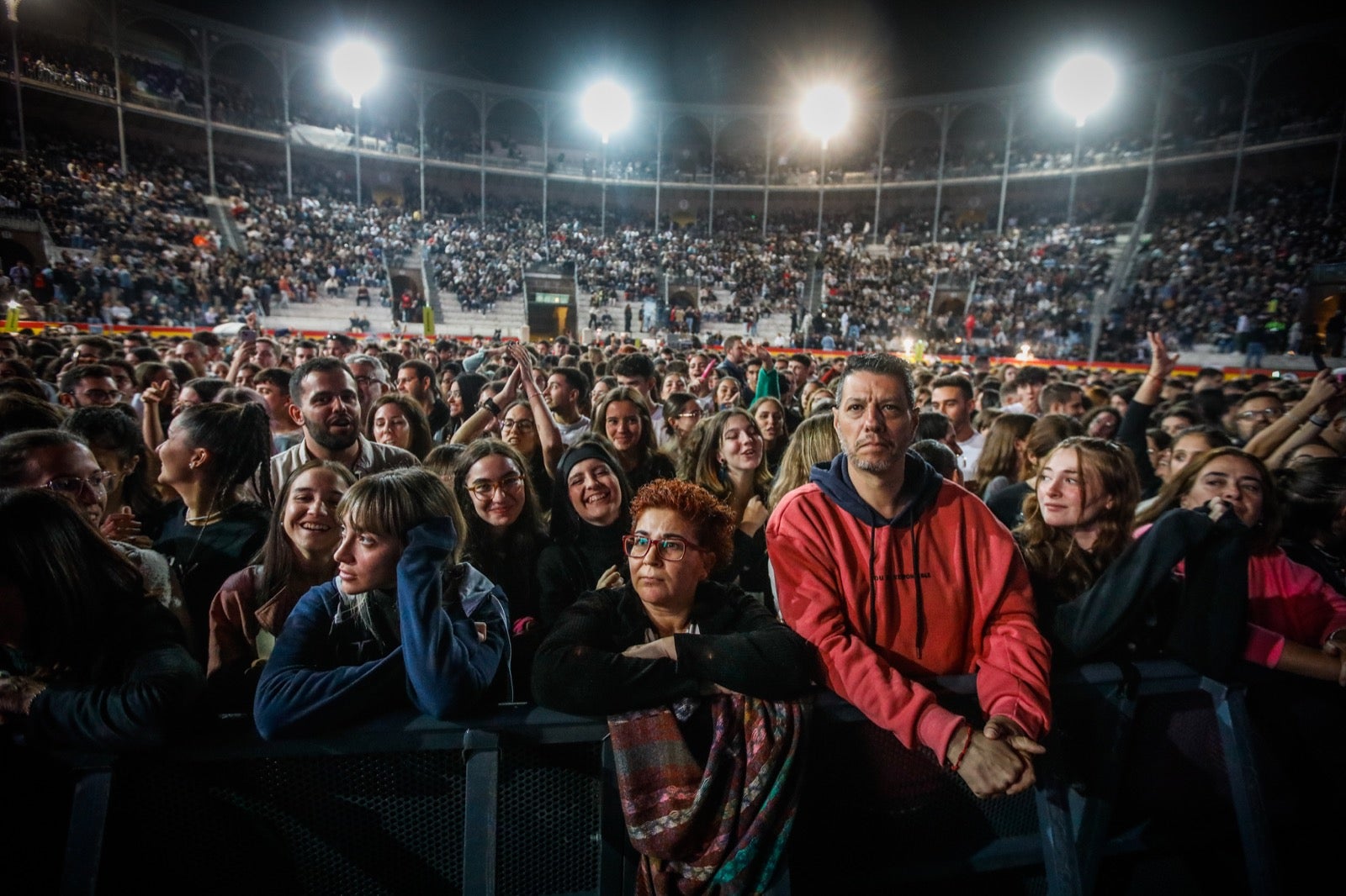 Las imágenes de la actuación de Melendi en la Plaza de Toros