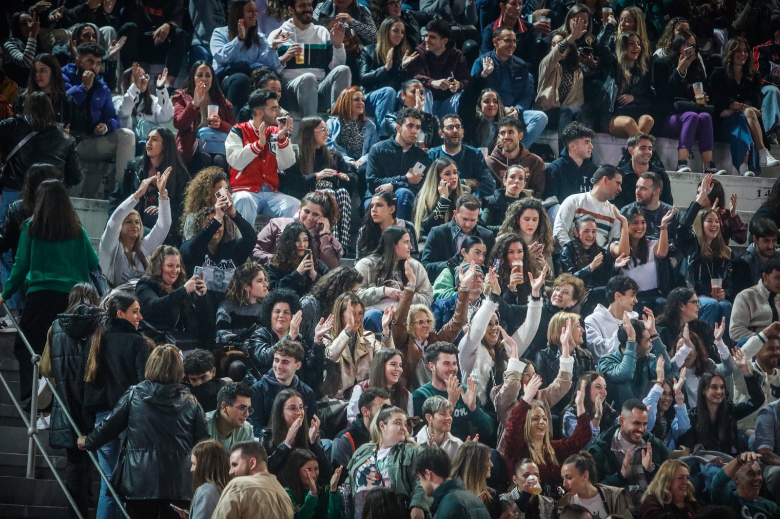 Las imágenes de la actuación de Melendi en la Plaza de Toros