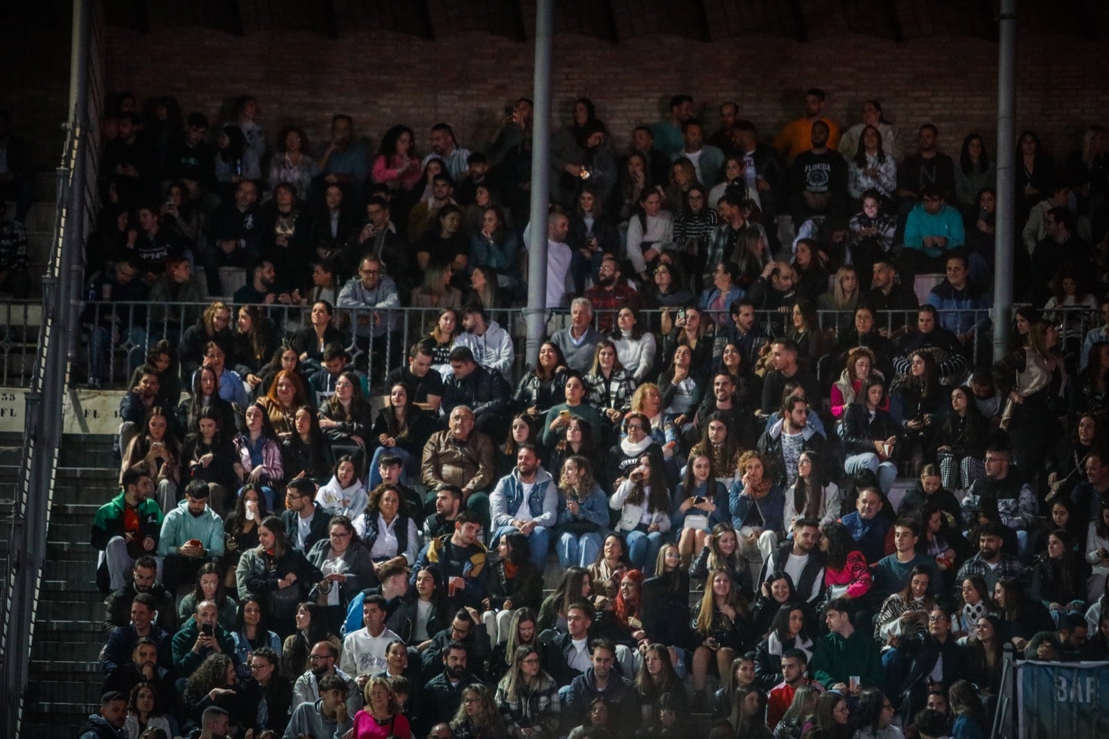 Las imágenes de la actuación de Melendi en la Plaza de Toros