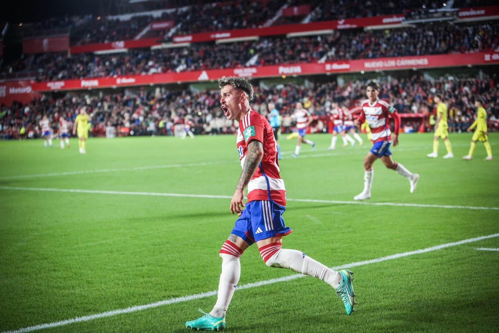 Las imágenes del Granada-Villarreal a pie de campo