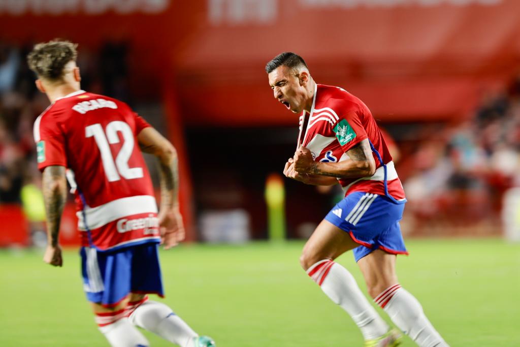 Las imágenes del Granada-Villarreal a pie de campo