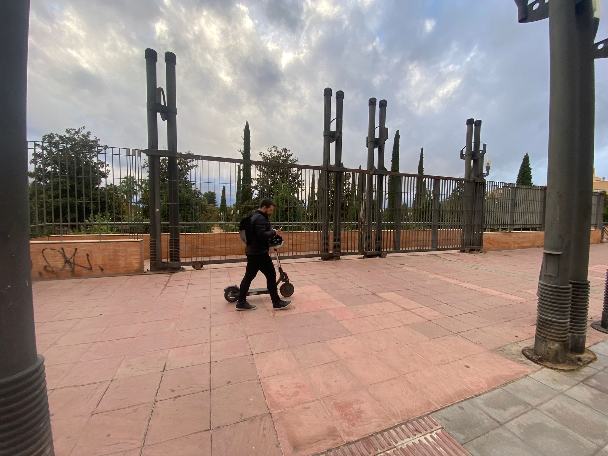 El parque García Lorca, cerrado.
