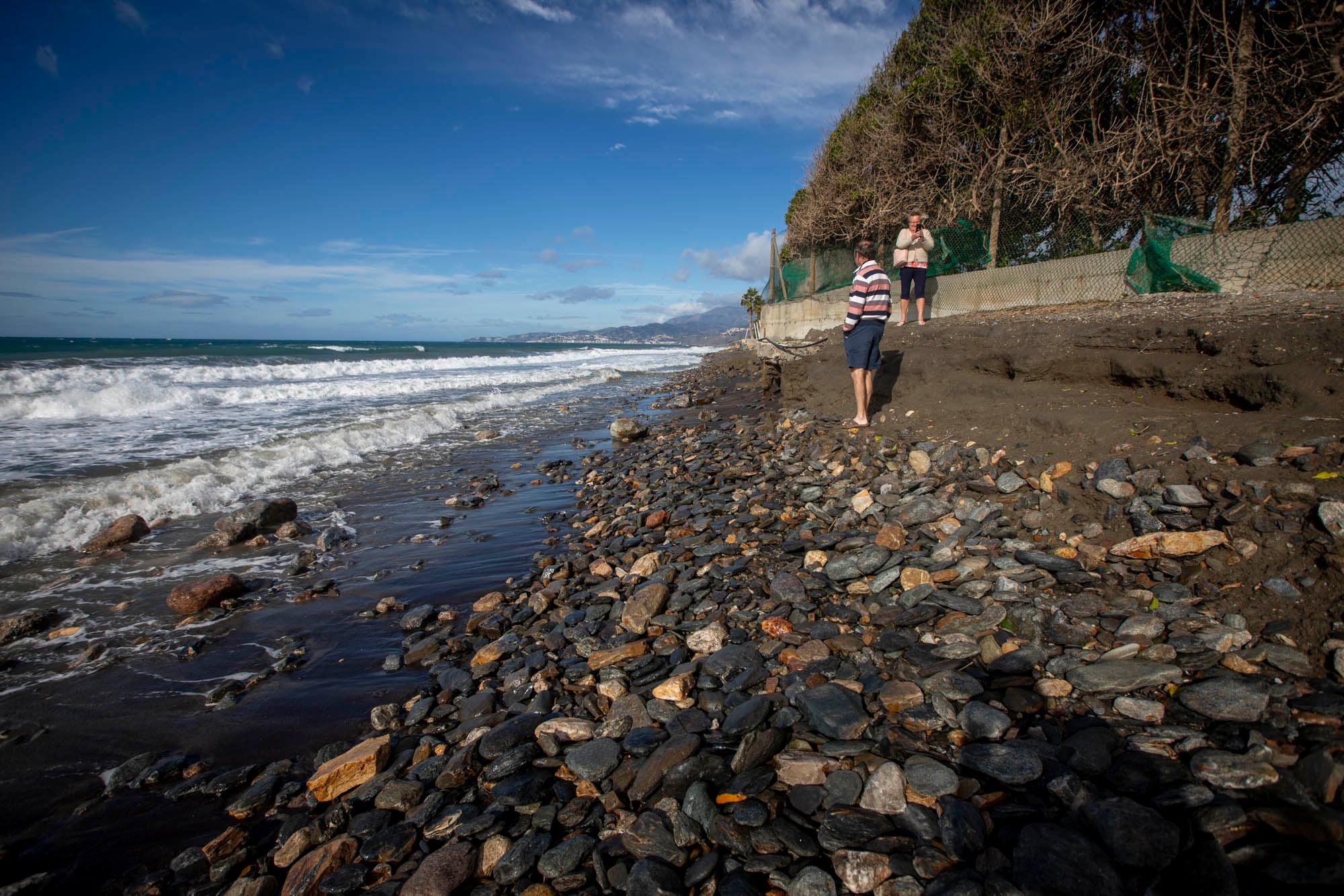 Así han quedado las playas de Granada tras el efecto del temporal