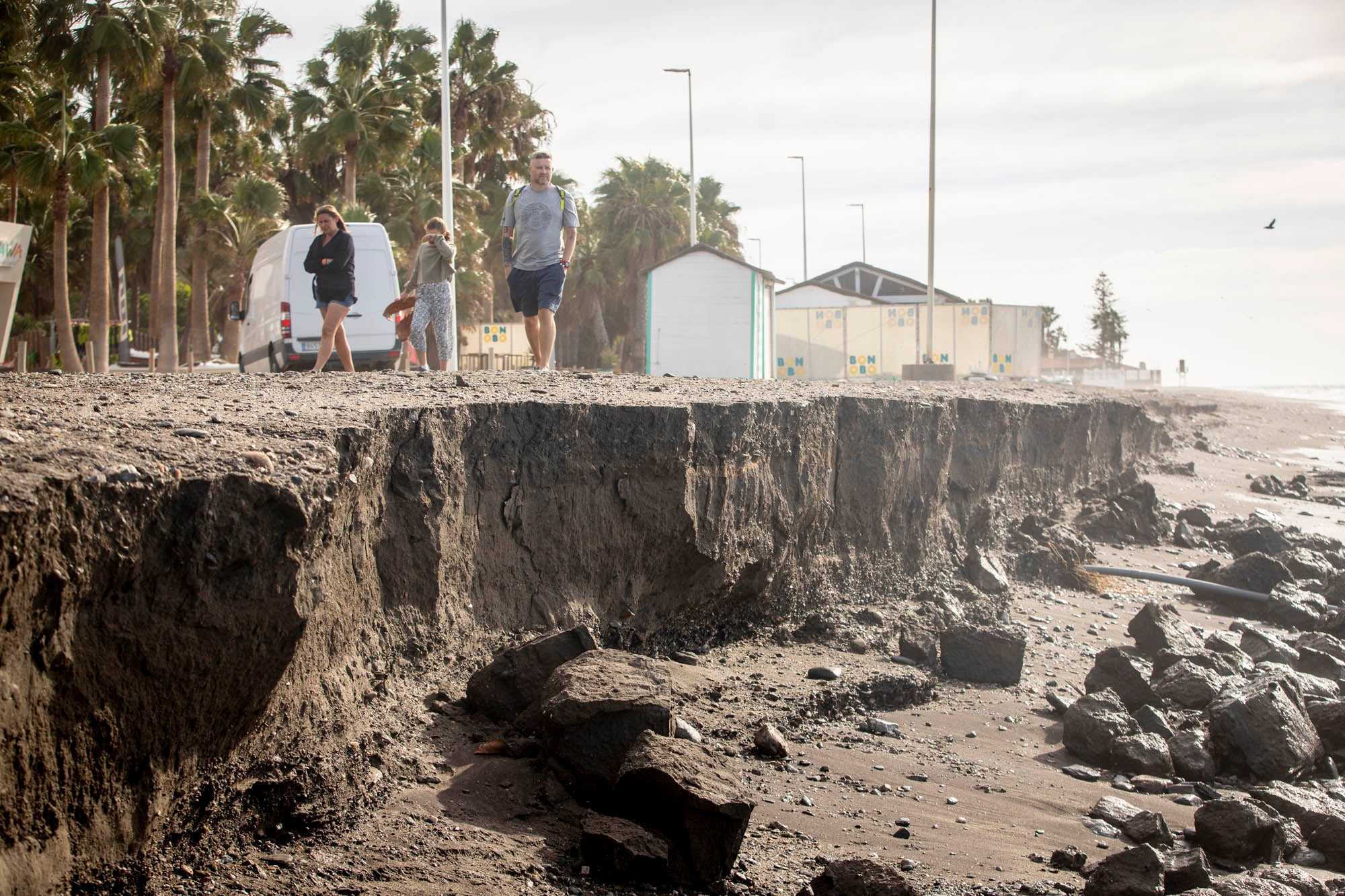 Así han quedado las playas de Granada tras el efecto del temporal