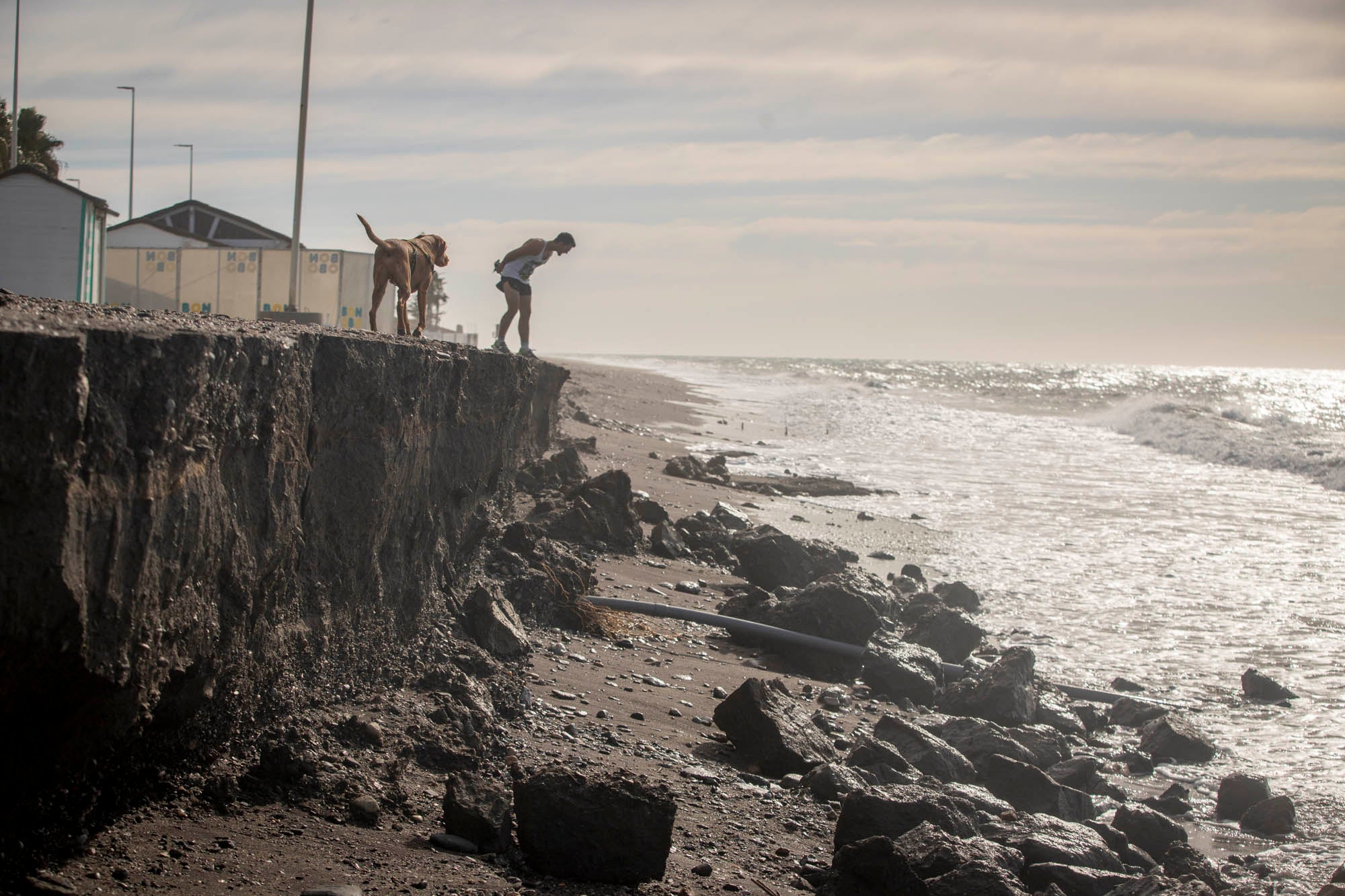 Así han quedado las playas de Granada tras el efecto del temporal