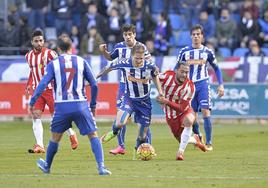 Raúl García y Quique González, protagonistas en el último duelo en Medizorroza.