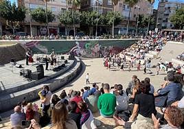 Un repleto Anfiteatro se convertido en una gran fiesta de la música.