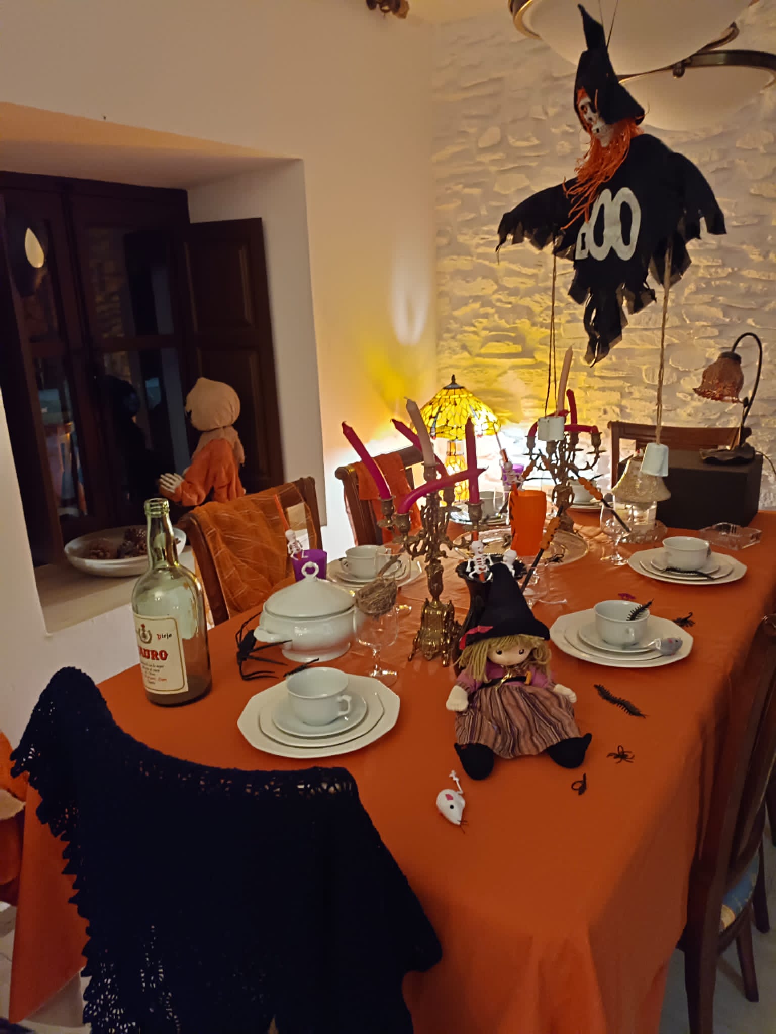 Velefique celebra su primer Halloween, con más de 300 asistentes