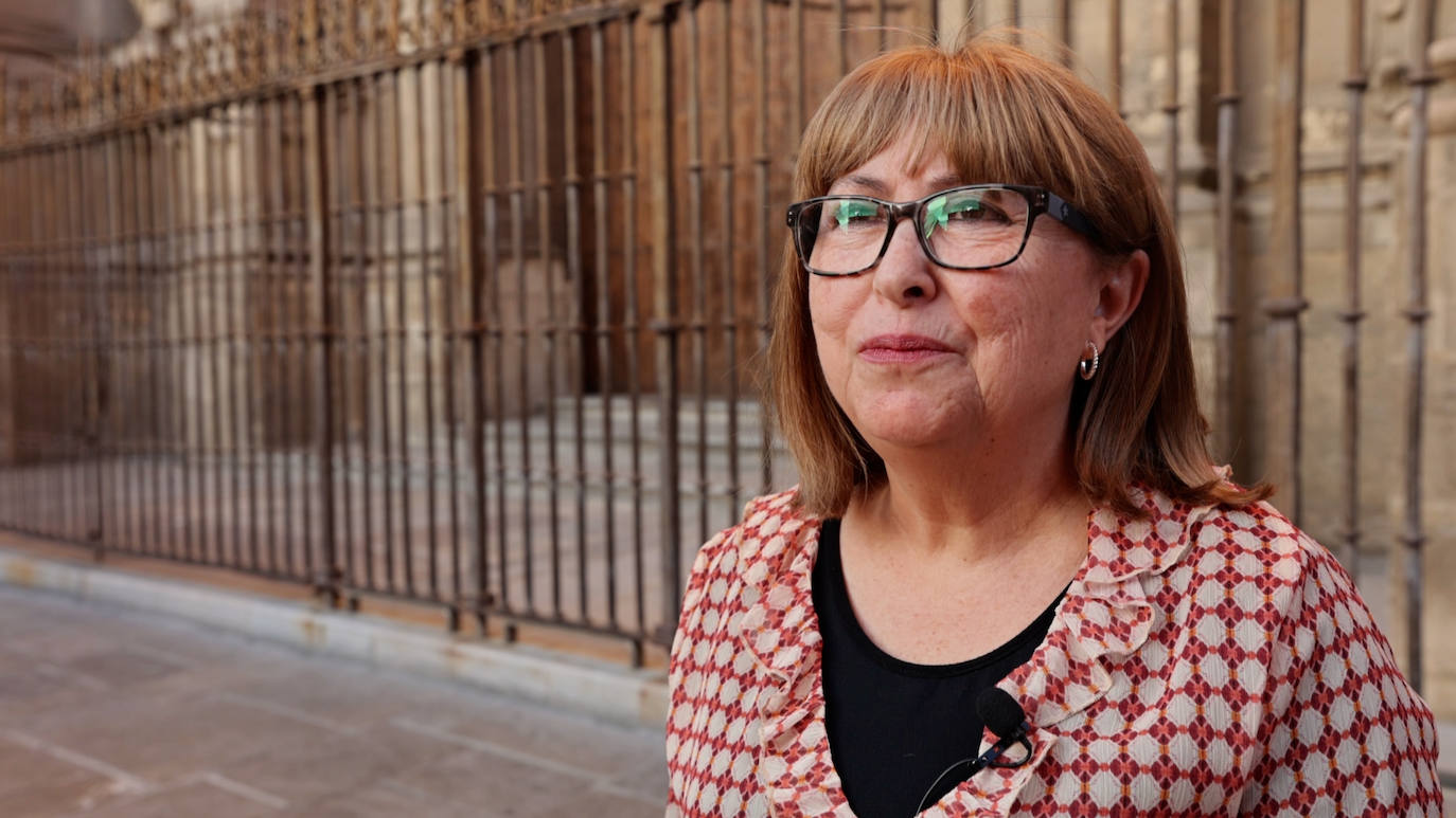 Imagen secundaria 1 - Encarni, Conchi y Mari Carmen relatan sus testimonios para IDEAL.