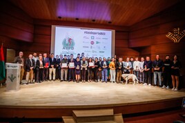 Momento del acto celebrado en el auditorio de Caja Rural Granada