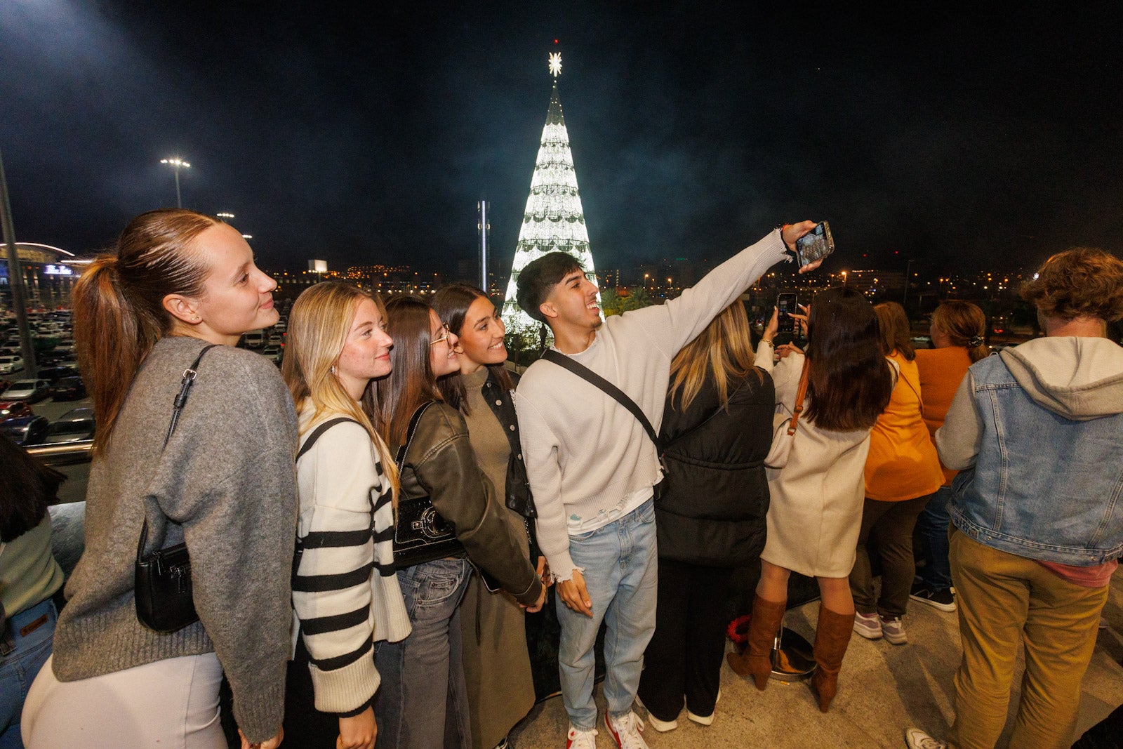 Así ha sido el encendido de las luces navideñas del Nevada