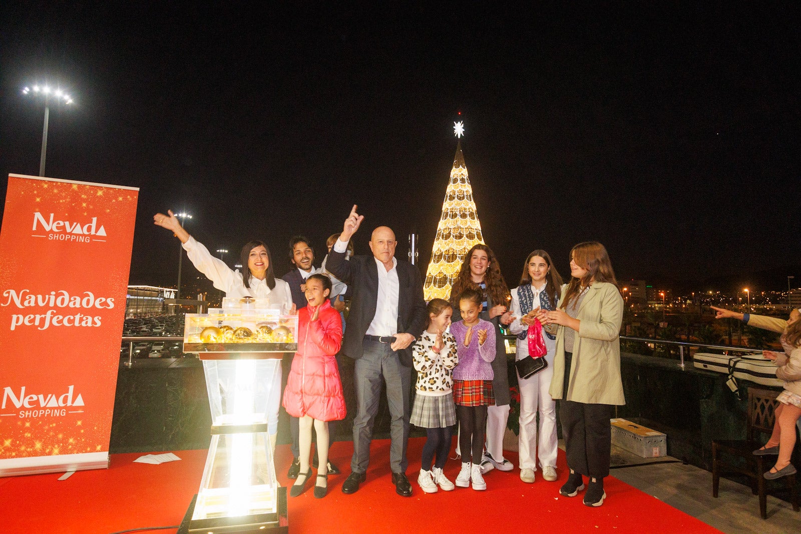 Así ha sido el encendido de las luces navideñas del Nevada