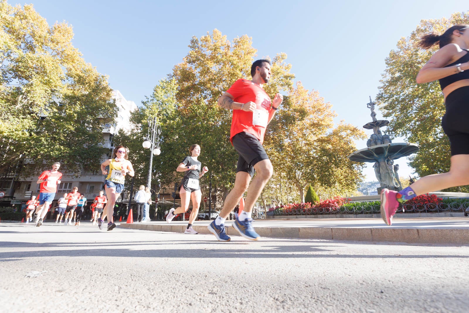 Encuéntrate en la carrera de la Cruz Roja en Granada