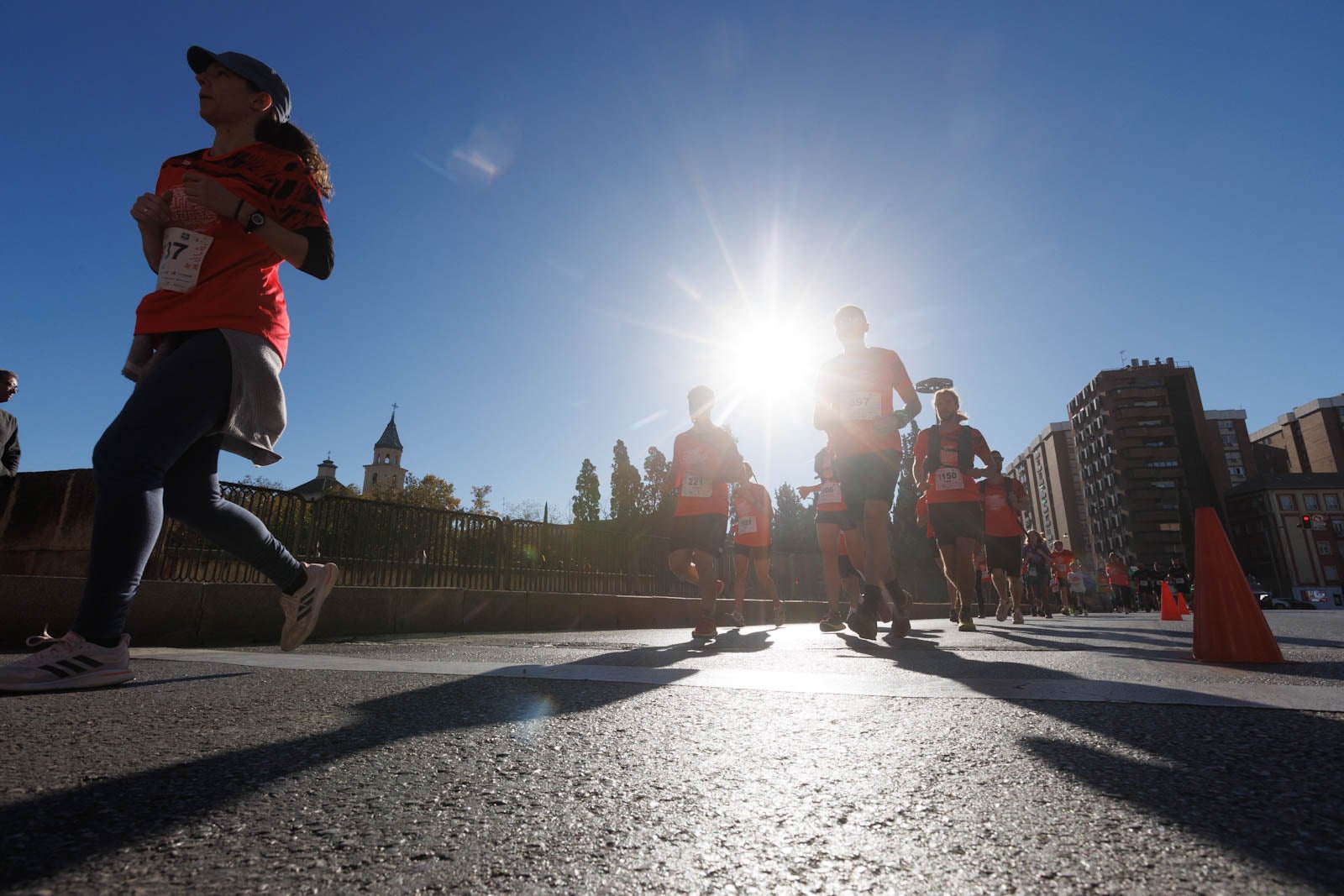 Encuéntrate en la carrera de la Cruz Roja en Granada