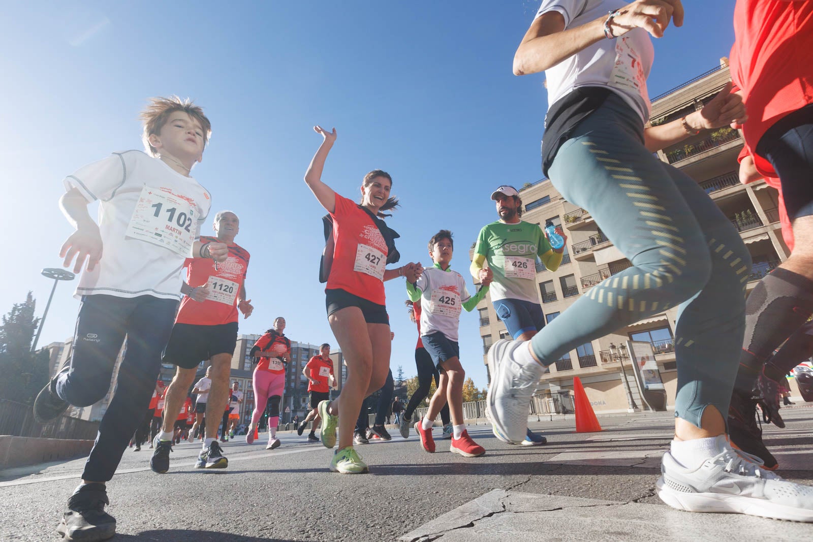 Encuéntrate en la carrera de la Cruz Roja en Granada