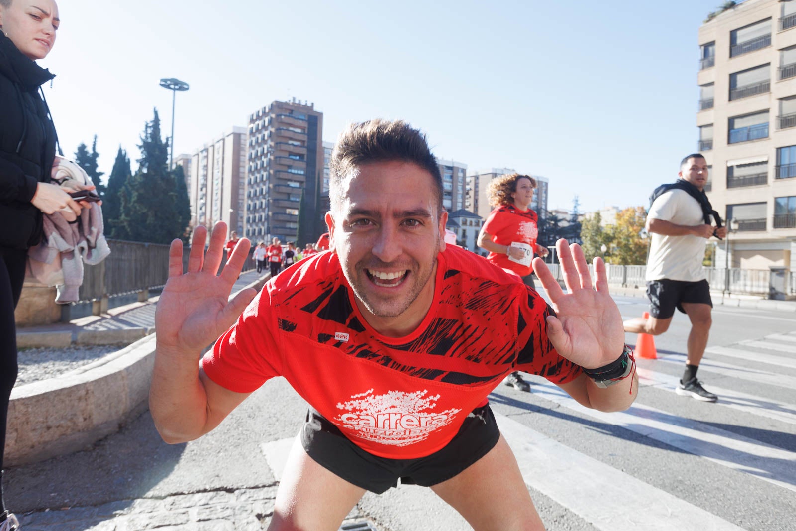Encuéntrate en la carrera de la Cruz Roja en Granada