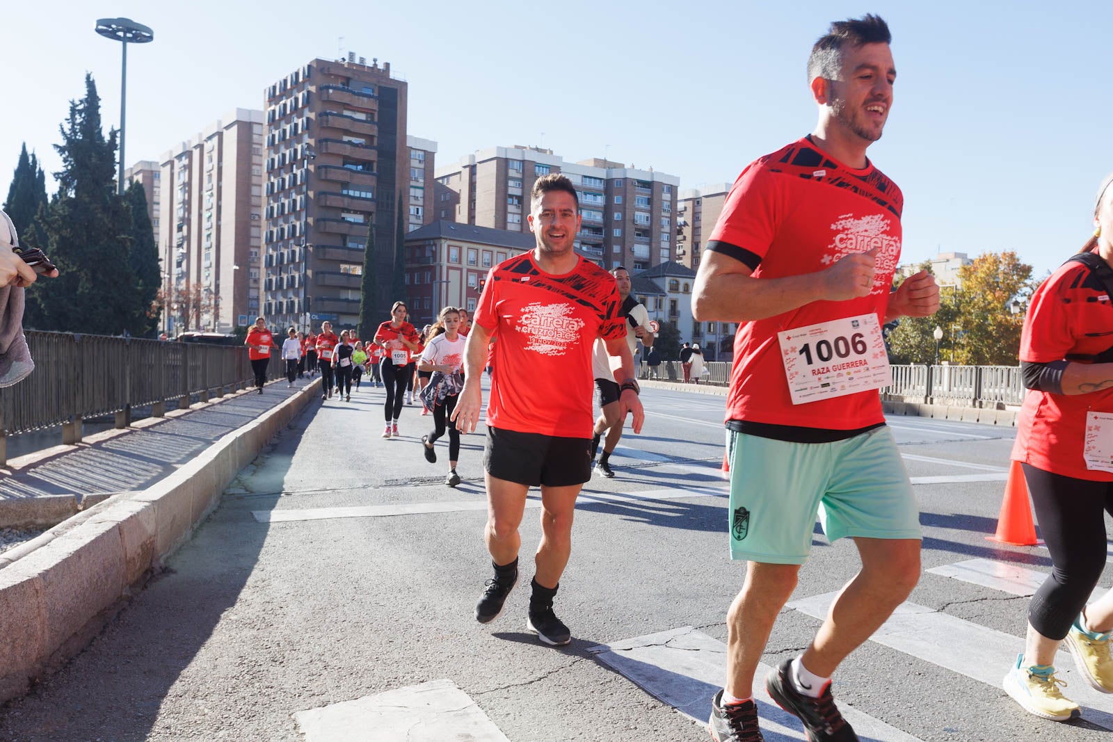 Encuéntrate en la carrera de la Cruz Roja en Granada