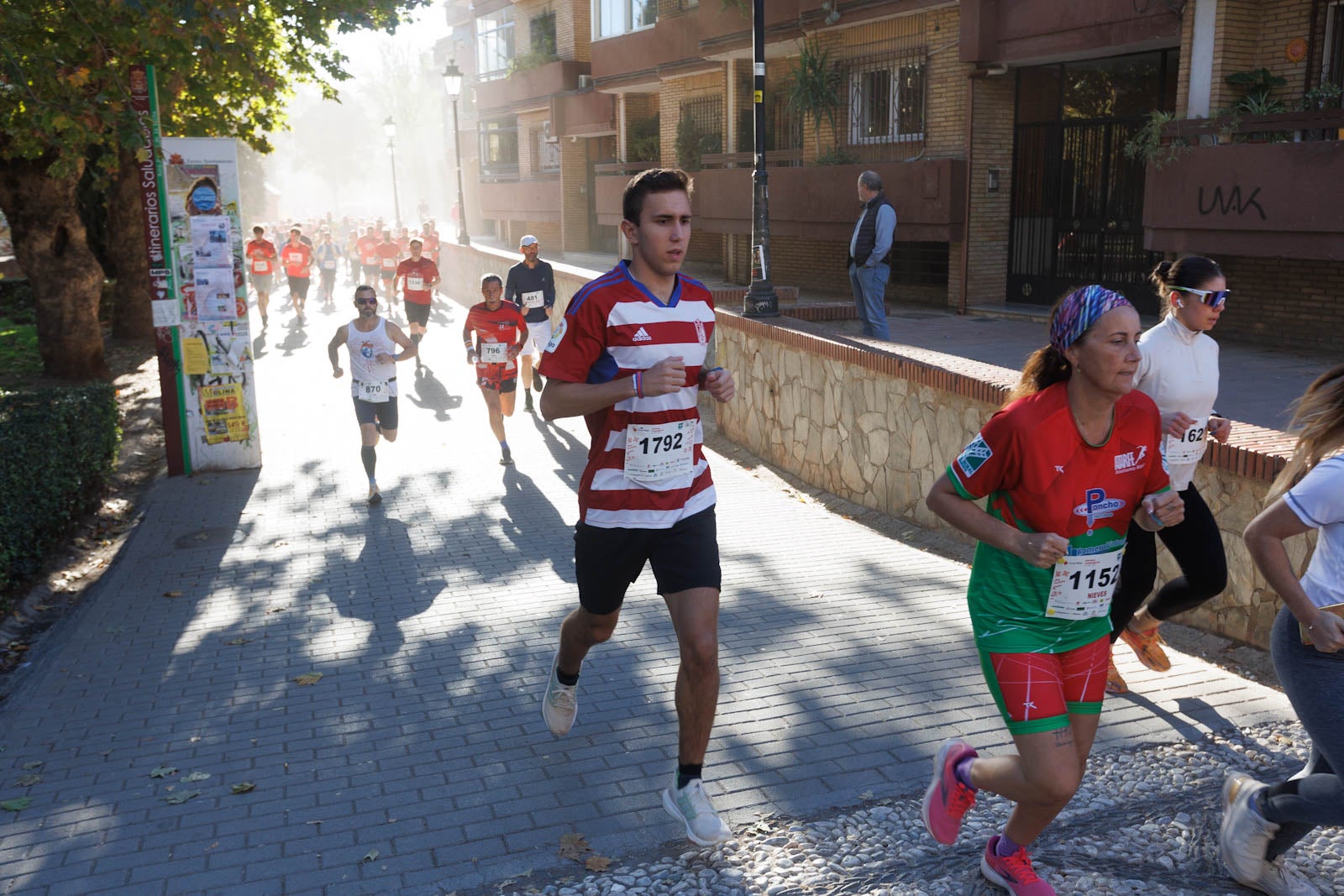 Encuéntrate en la carrera de la Cruz Roja en Granada