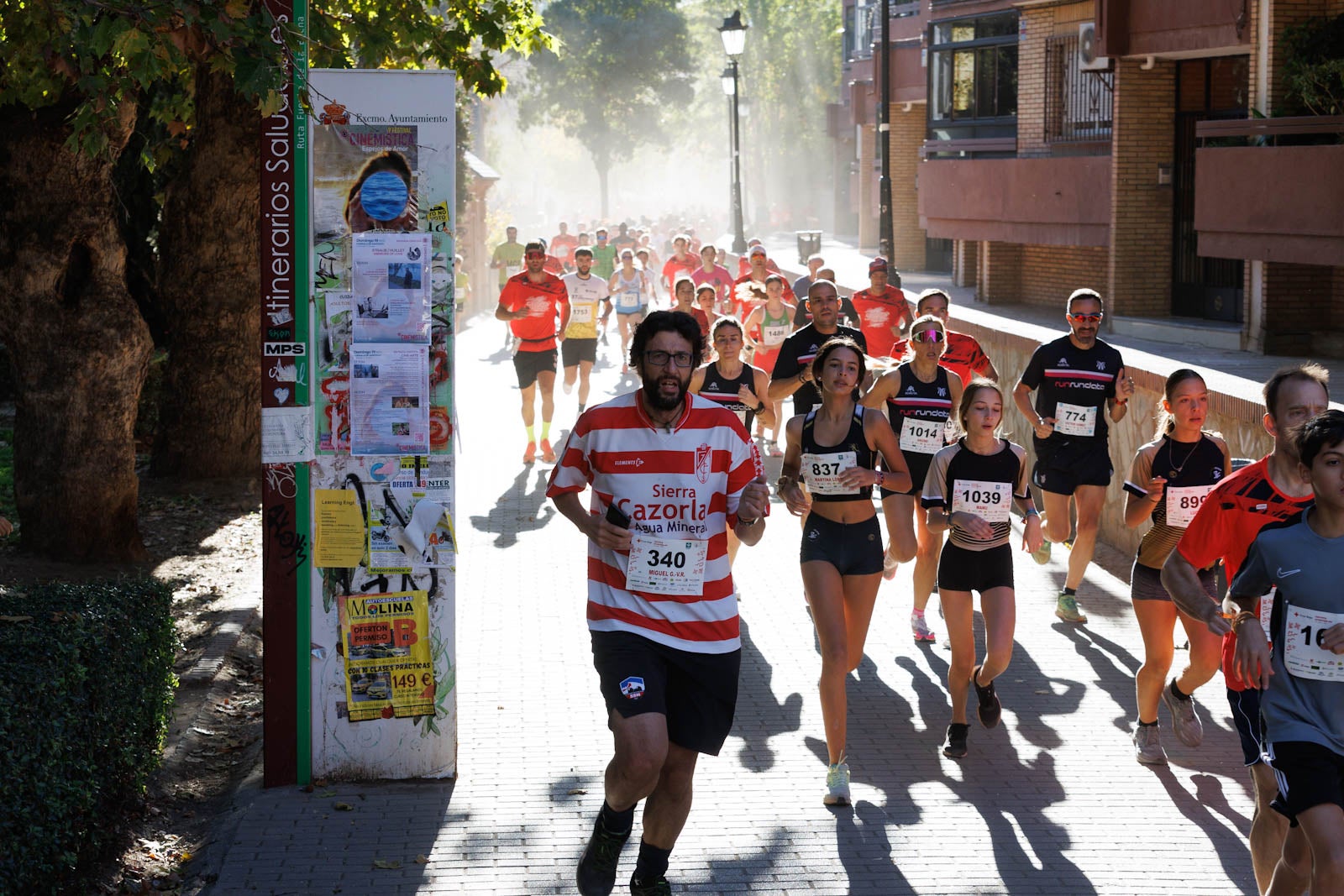 Encuéntrate en la carrera de la Cruz Roja en Granada
