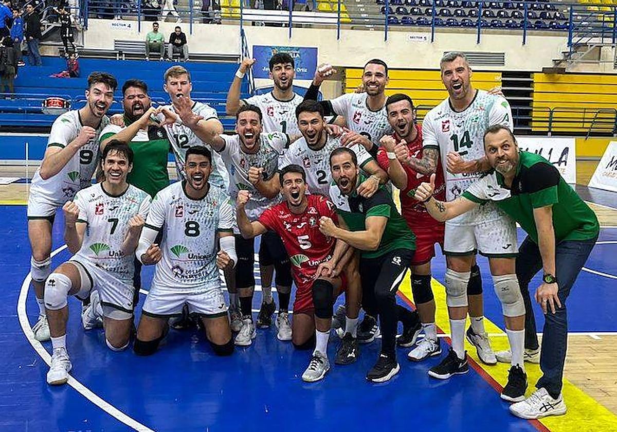 Unicaja Costa de Almería funciona como equipo y logra un sólido triunfo en Melilla.