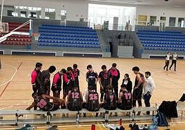 TIempo muerto de un partido del CB Armilla.