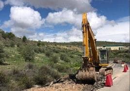 Obras en abril de 2019, en la A-315, entre Torreperogil y Huesa.