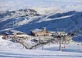 Cetursa lanza varias ofertas de empleo para trabajar en Sierra Nevada.