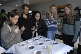 Alumnos de la UGR visitan La Alpujarra para tomar conciencia de la importancia del soporte geográfico