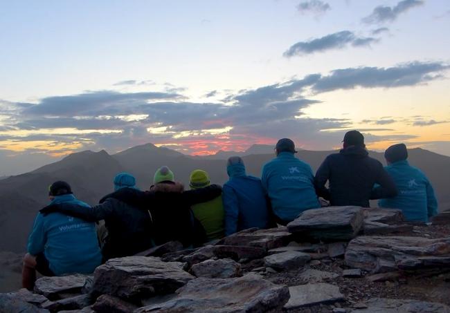 Disfrutando del amanecer en la última etapa.