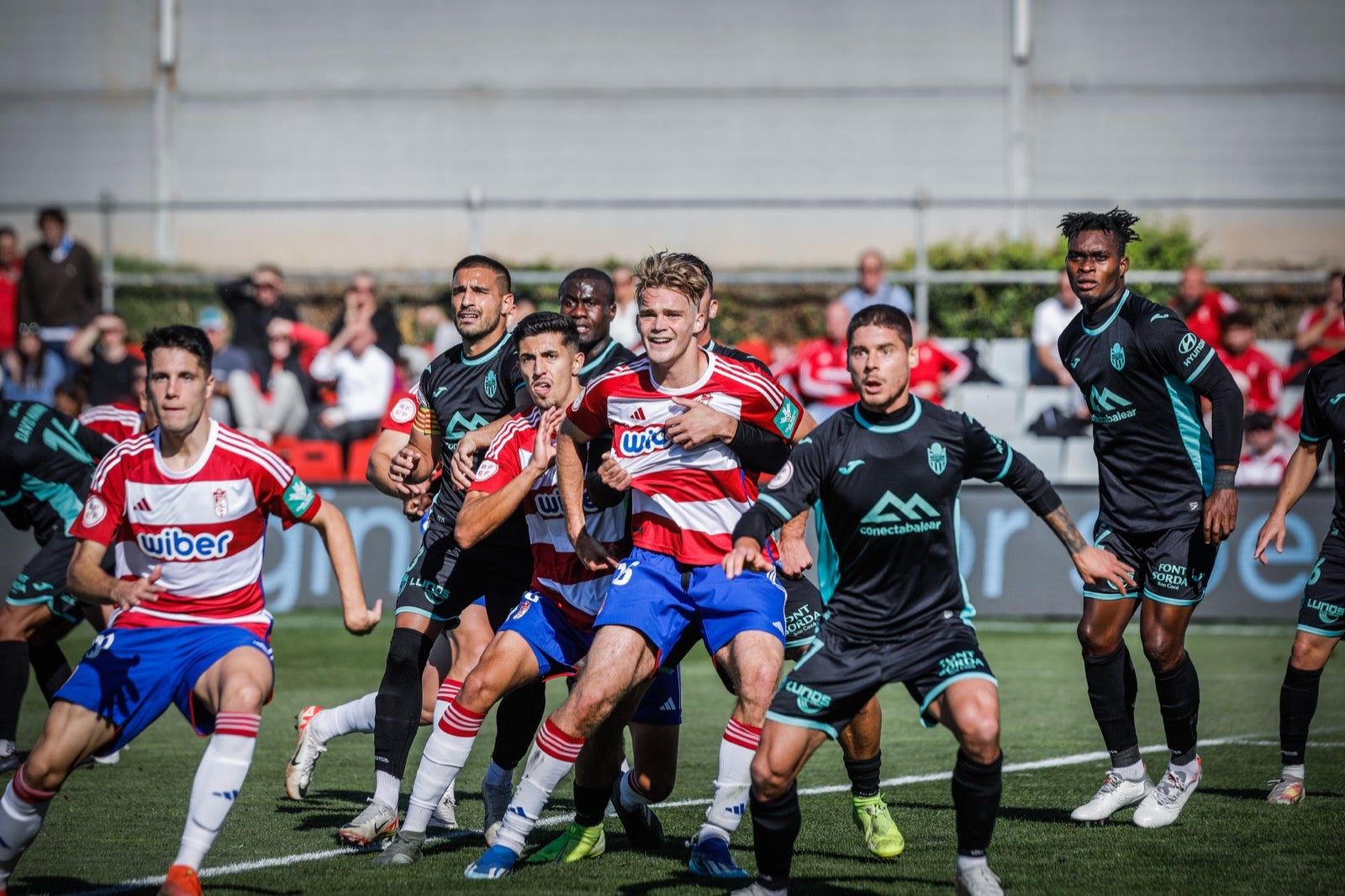 Las mejores imágenes del Recreativo Granada - Atlético Baleares