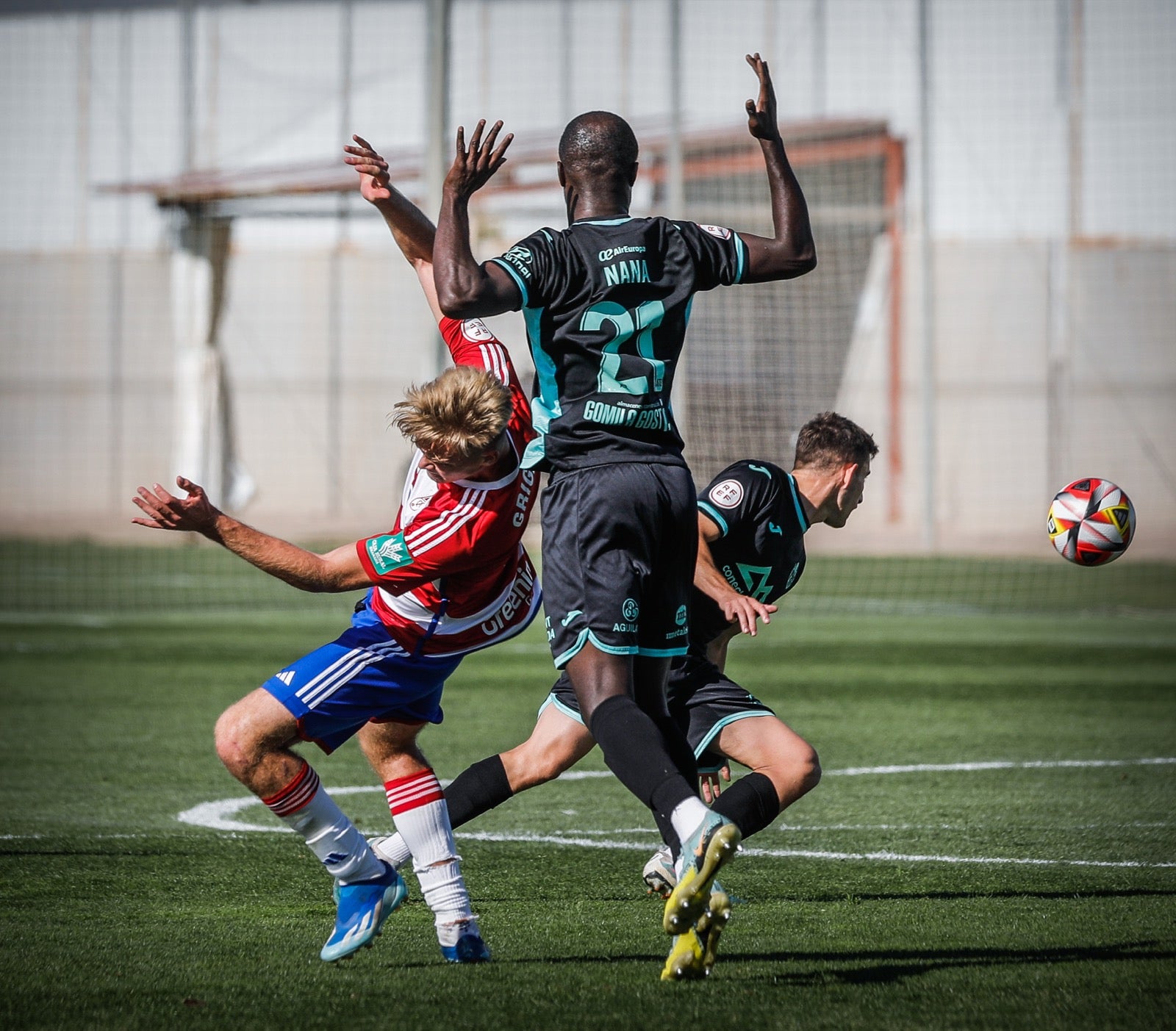 Las mejores imágenes del Recreativo Granada - Atlético Baleares