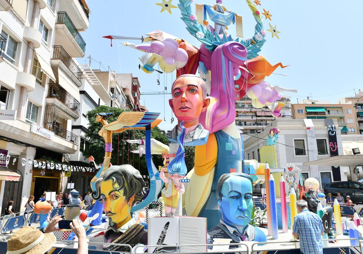 Bécquer, Migue Hernández y Machado en la hoguera de Sèneca-Autobusos 2023.