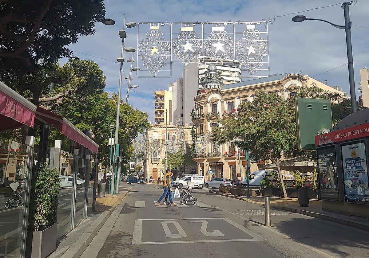 Almería Centro, indignada de que el encendido de la Navidad se traslade a la Plaza de las Velas