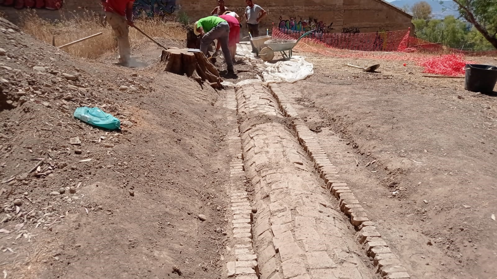 Canalización por la que entrará el agua de la acequia de Aynadamar.