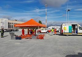 Simulacro de accidente en el aeropuerto de Granada.