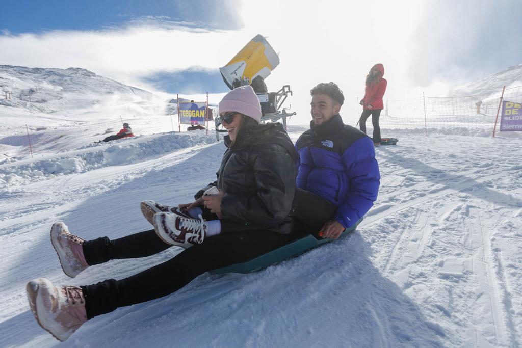 Las fotos de la apertura de Sierra Nevada: diversión en la nieve