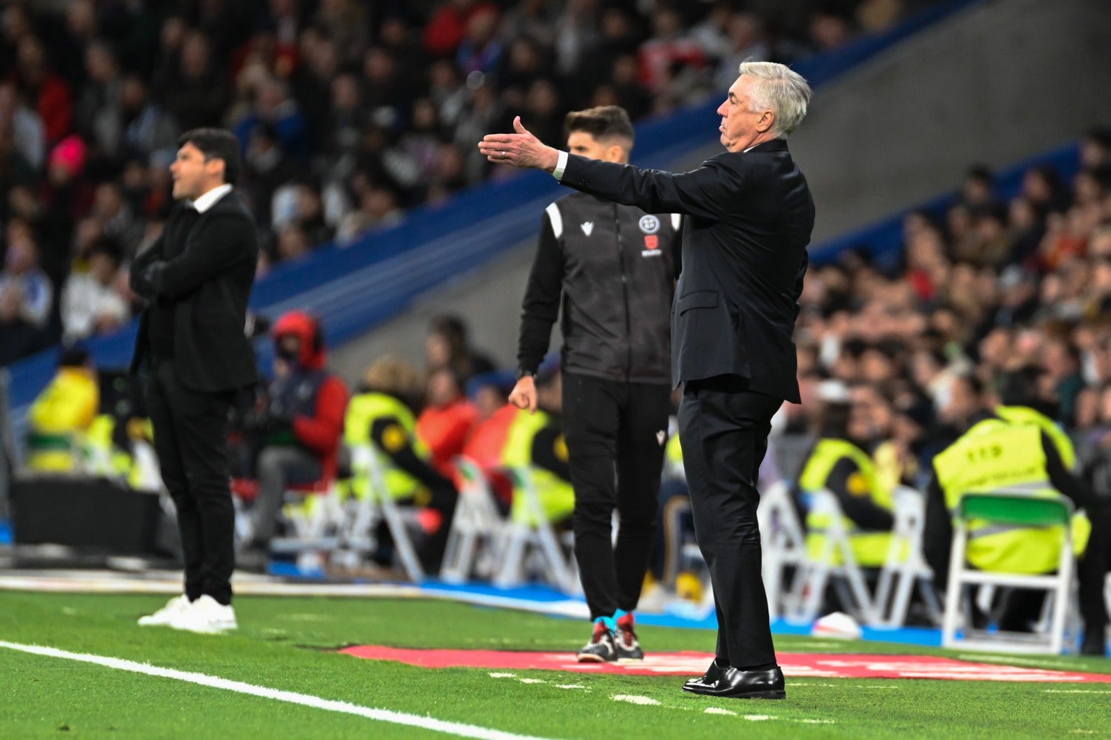 Las imágenes del Real Madrid-Granada a pie de campo