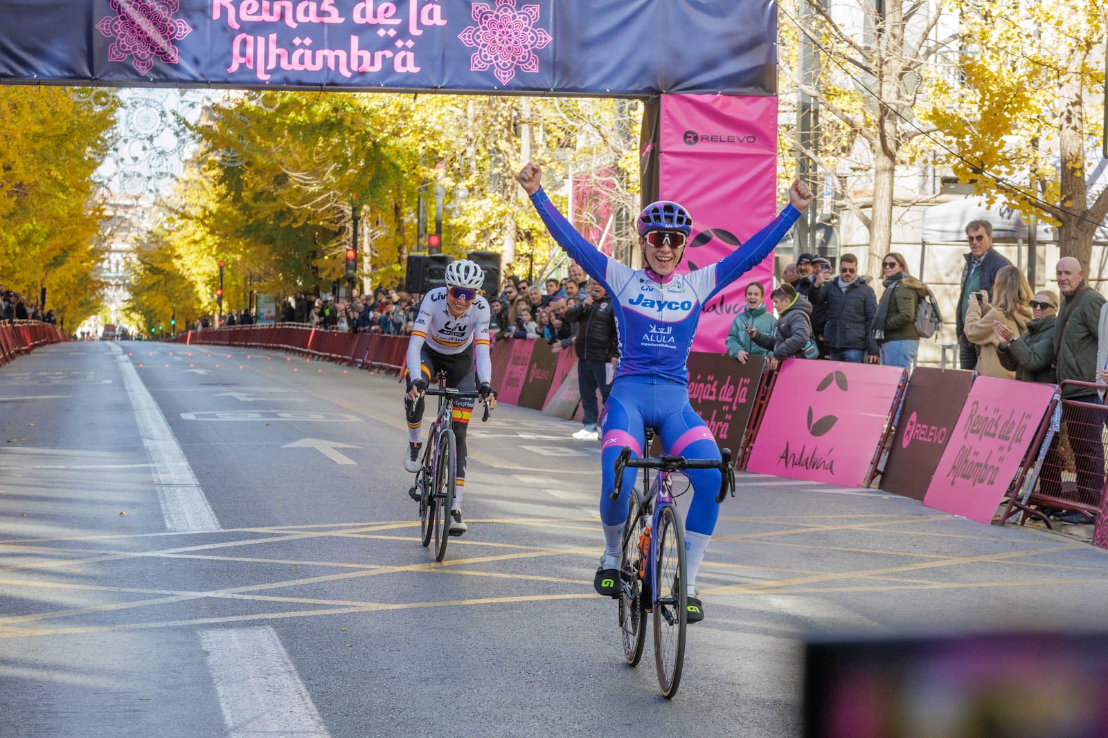 Las imágenes de la carrera Reinas de la Alhambra en Granada
