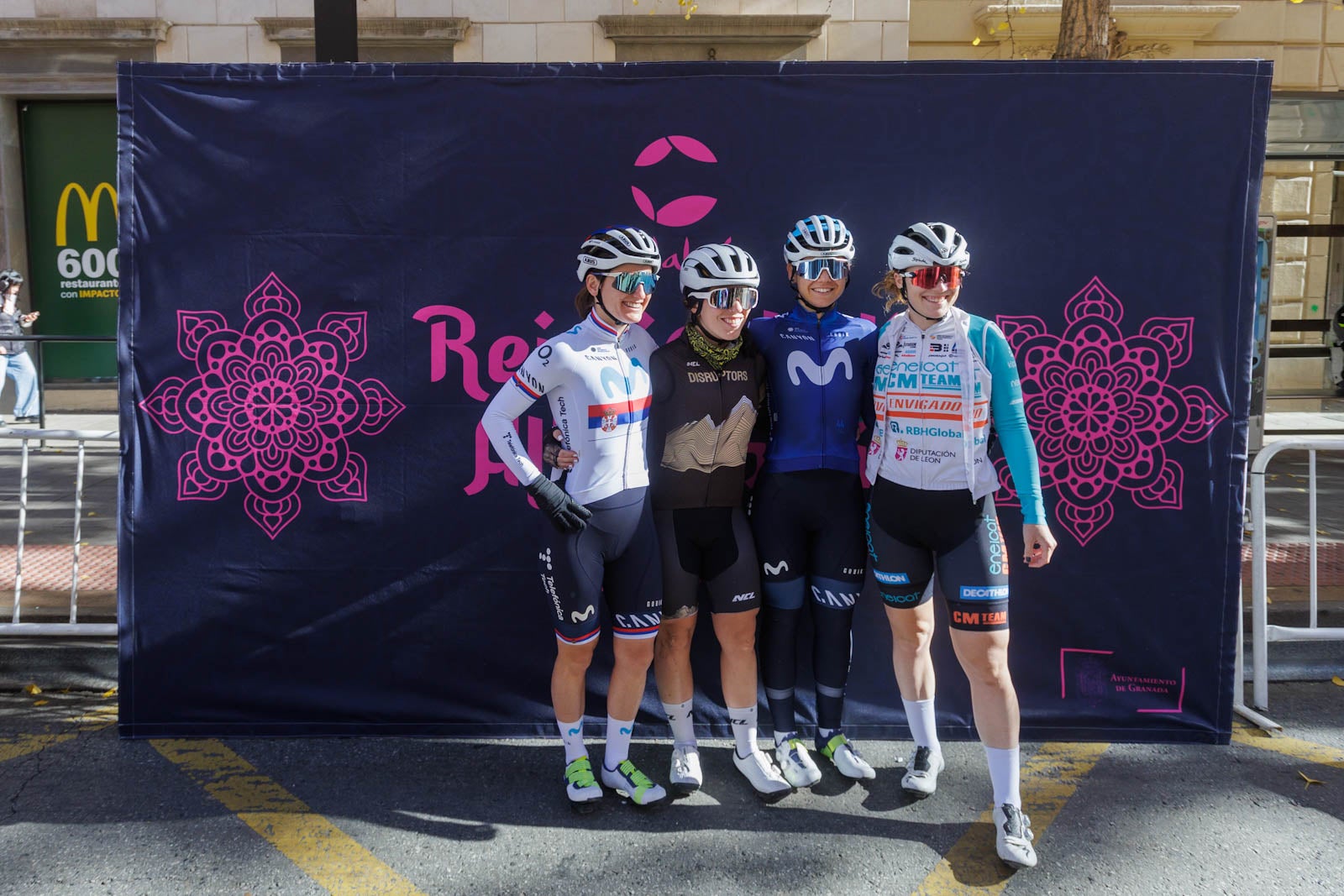 Las imágenes de la carrera Reinas de la Alhambra en Granada