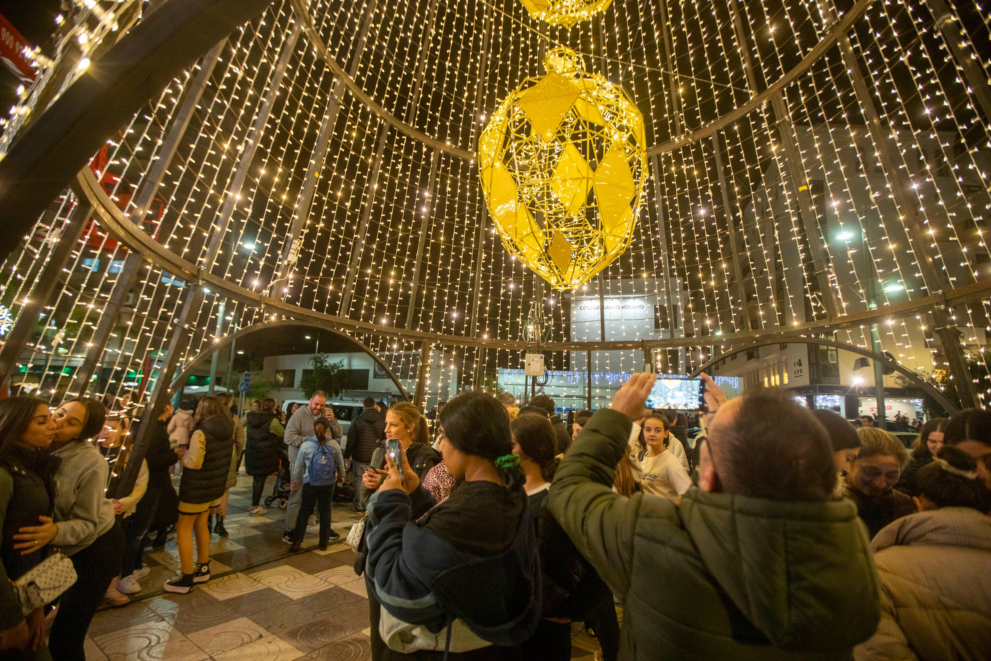 Las imágenes de la iluminación navideña de Motril