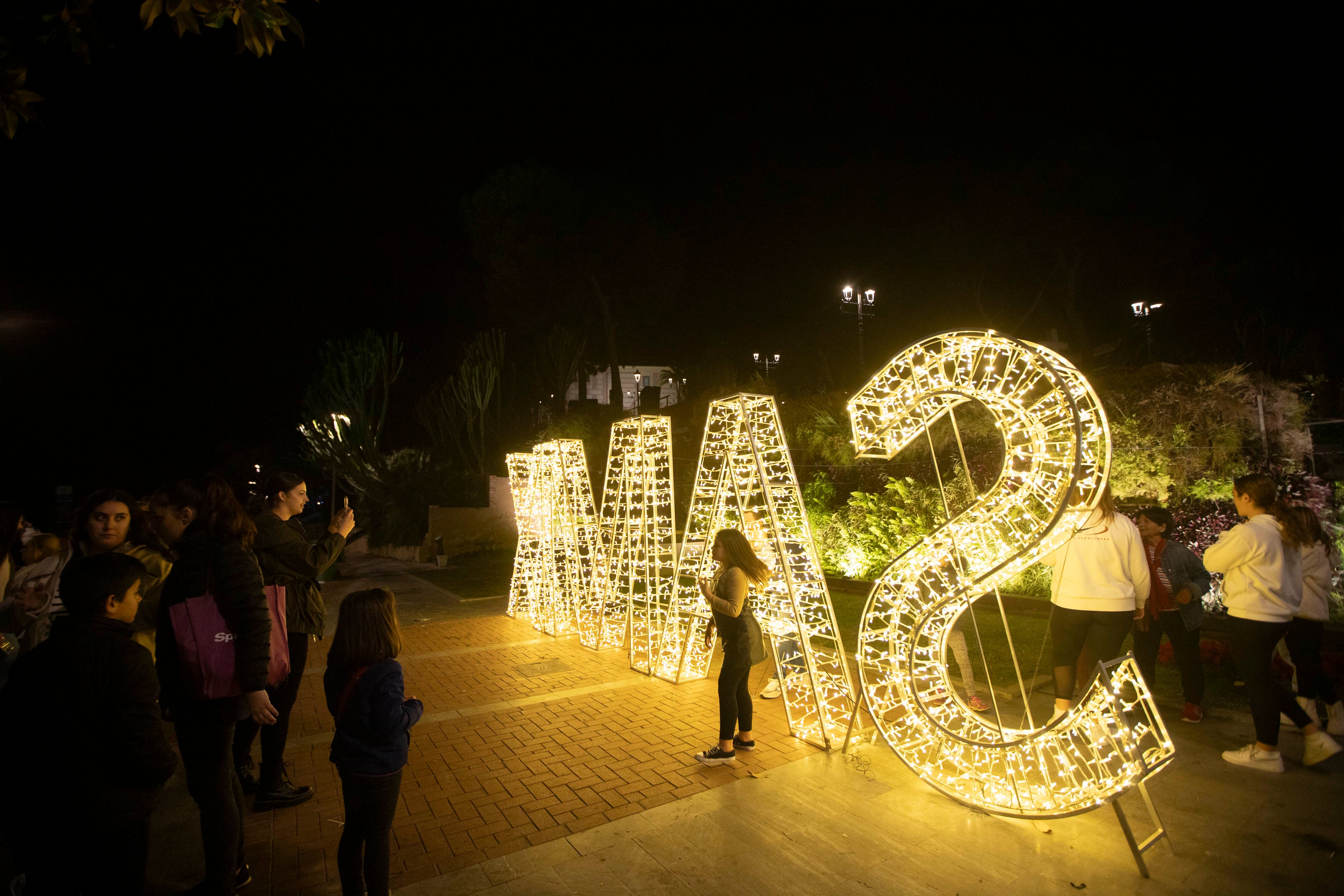 Las imágenes de la iluminación navideña de Motril