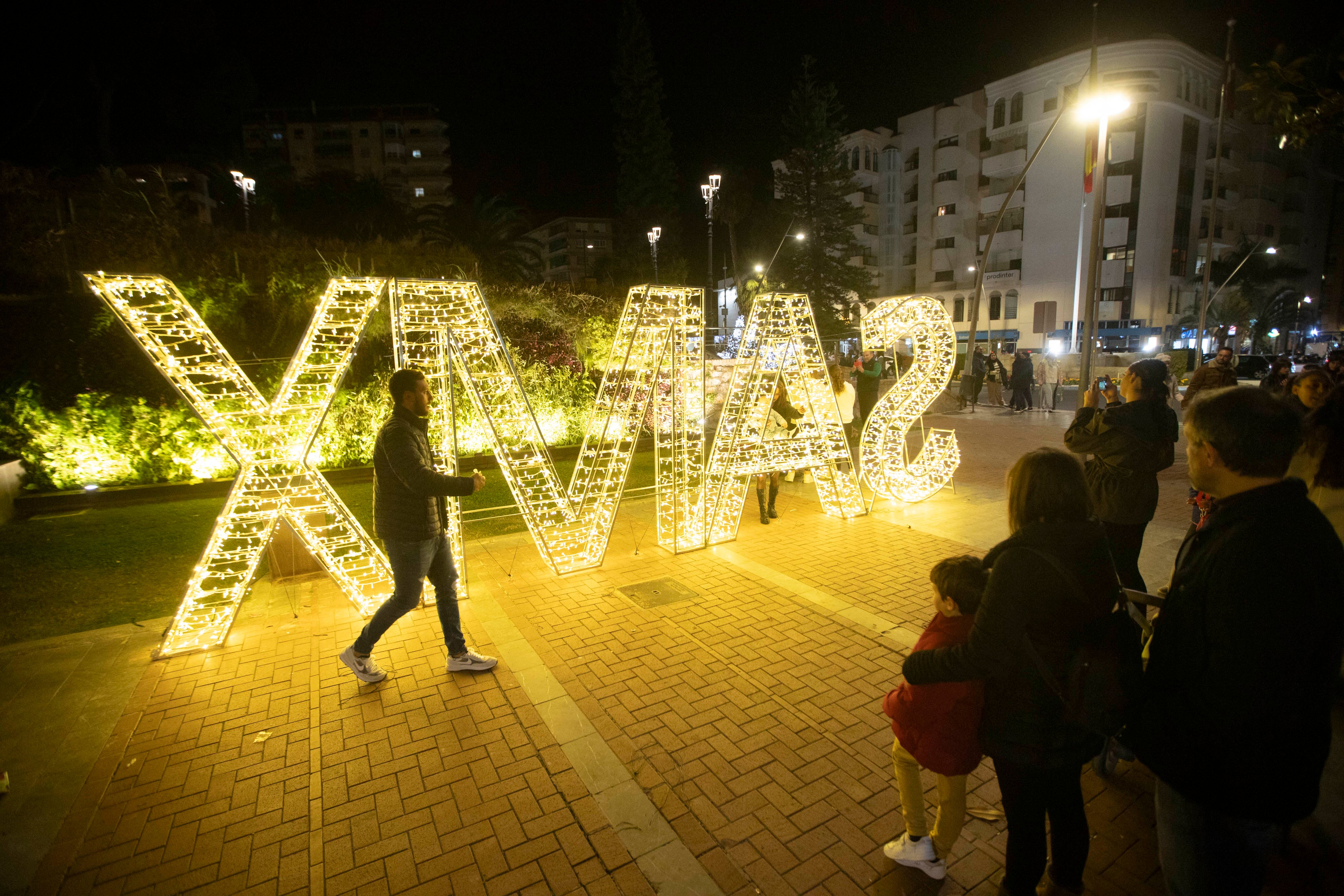 Las imágenes de la iluminación navideña de Motril